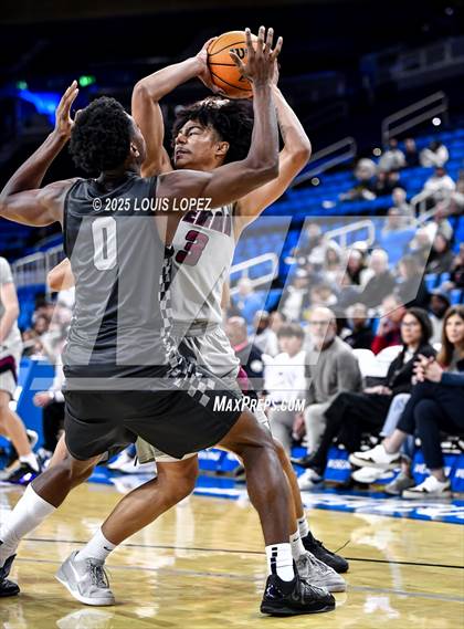 Thumbnail 1 in Sierra Canyon vs. JSerra Catholic photogallery.