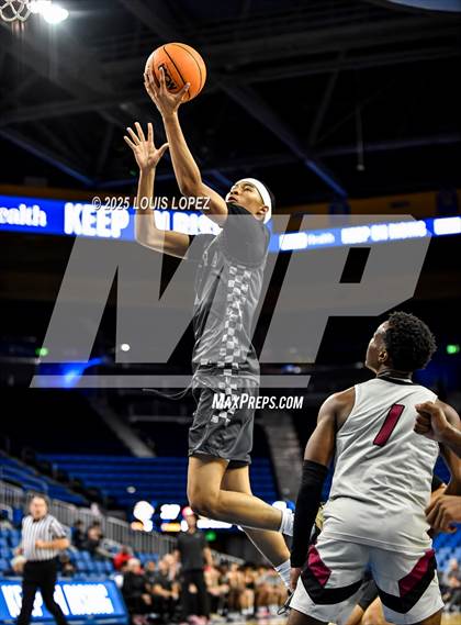 Thumbnail 3 in Sierra Canyon vs. JSerra Catholic photogallery.