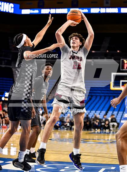 Thumbnail 3 in Sierra Canyon vs. JSerra Catholic photogallery.