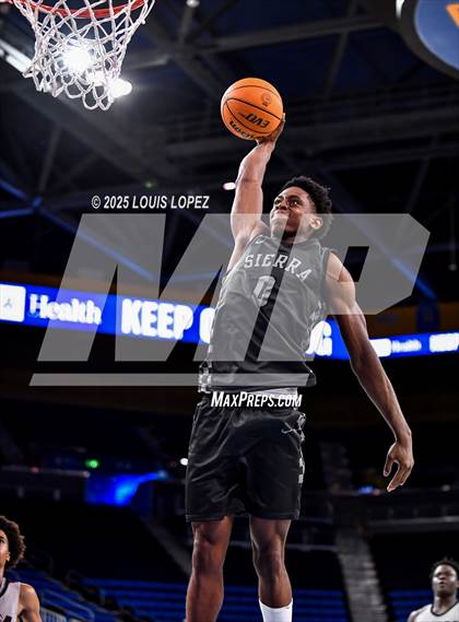 Thumbnail 2 in Sierra Canyon vs. JSerra Catholic photogallery.