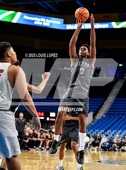 Thumbnail 2 in Sierra Canyon vs. JSerra Catholic photogallery.