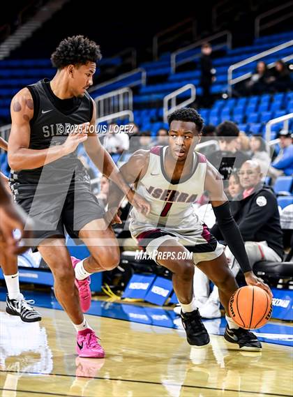 Thumbnail 3 in Sierra Canyon vs. JSerra Catholic photogallery.
