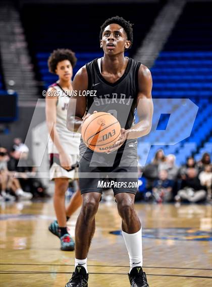 Thumbnail 2 in Sierra Canyon vs. JSerra Catholic photogallery.