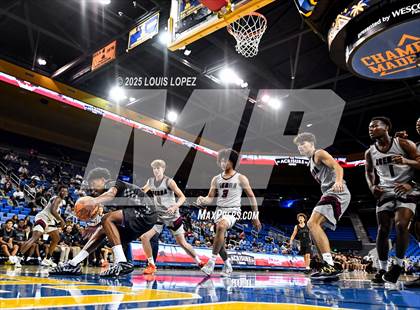 Thumbnail 3 in Sierra Canyon vs. JSerra Catholic photogallery.