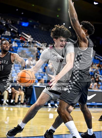 Thumbnail 1 in Sierra Canyon vs. JSerra Catholic photogallery.
