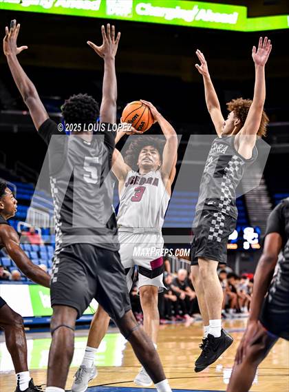 Thumbnail 3 in Sierra Canyon vs. JSerra Catholic photogallery.