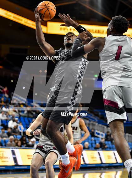 Thumbnail 1 in Sierra Canyon vs. JSerra Catholic photogallery.
