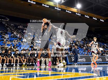 Thumbnail 2 in Sierra Canyon vs. JSerra Catholic photogallery.