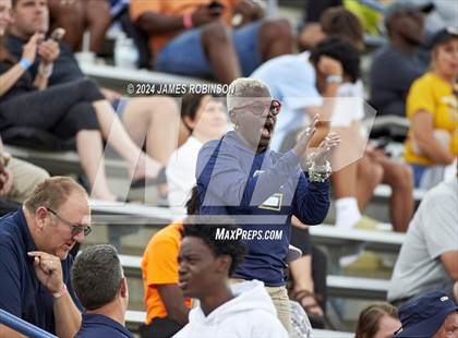 Thumbnail 1 in FHSAA 2A Finals (200 Meter) photogallery.