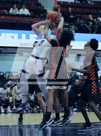 Thumbnail 3 in White Plains vs New Rochelle (Slam Dunk Showcase) photogallery.