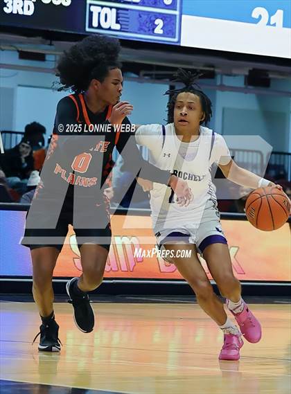 Thumbnail 3 in White Plains vs New Rochelle (Slam Dunk Showcase) photogallery.