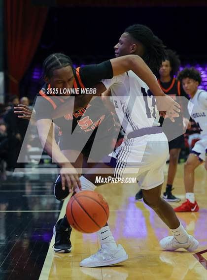 Thumbnail 1 in White Plains vs New Rochelle (Slam Dunk Showcase) photogallery.