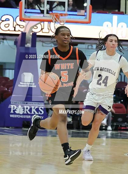 Thumbnail 2 in White Plains vs New Rochelle (Slam Dunk Showcase) photogallery.