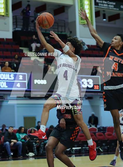 Thumbnail 2 in White Plains vs New Rochelle (Slam Dunk Showcase) photogallery.