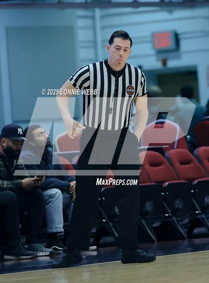 Thumbnail 1 in White Plains vs New Rochelle (Slam Dunk Showcase) photogallery.