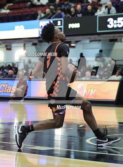 Thumbnail 3 in White Plains vs New Rochelle (Slam Dunk Showcase) photogallery.