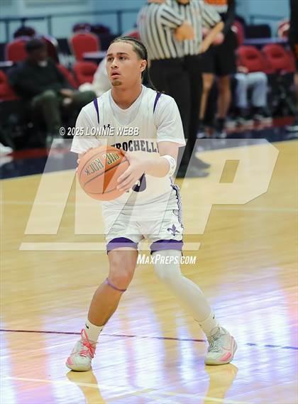 Thumbnail 2 in White Plains vs New Rochelle (Slam Dunk Showcase) photogallery.