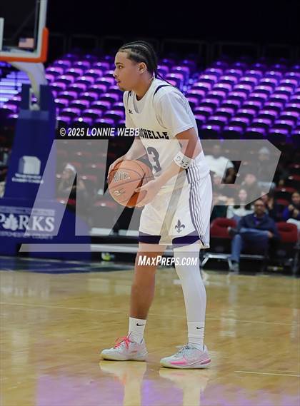 Thumbnail 3 in White Plains vs New Rochelle (Slam Dunk Showcase) photogallery.