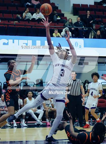 Thumbnail 2 in White Plains vs New Rochelle (Slam Dunk Showcase) photogallery.