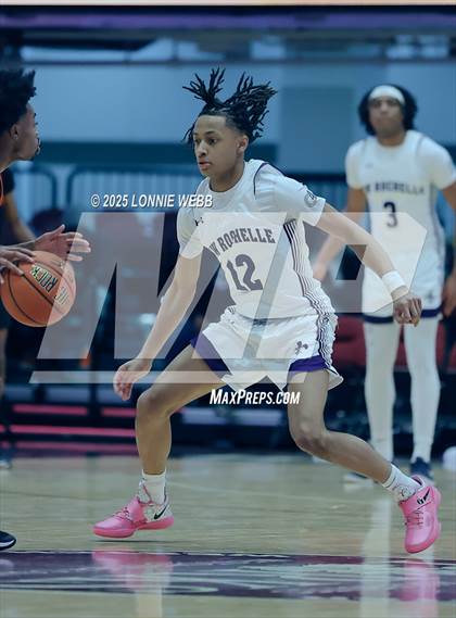 Thumbnail 2 in White Plains vs New Rochelle (Slam Dunk Showcase) photogallery.