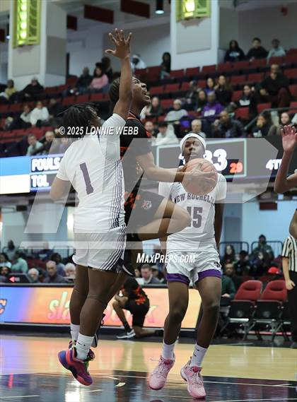 Thumbnail 1 in White Plains vs New Rochelle (Slam Dunk Showcase) photogallery.