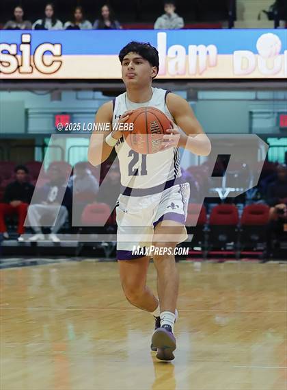 Thumbnail 1 in White Plains vs New Rochelle (Slam Dunk Showcase) photogallery.