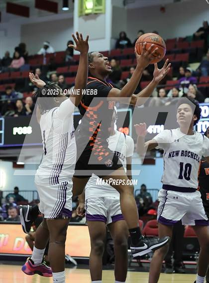 Thumbnail 3 in White Plains vs New Rochelle (Slam Dunk Showcase) photogallery.