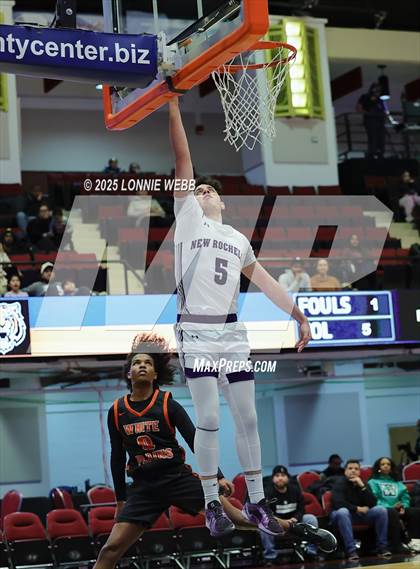 Thumbnail 3 in White Plains vs New Rochelle (Slam Dunk Showcase) photogallery.