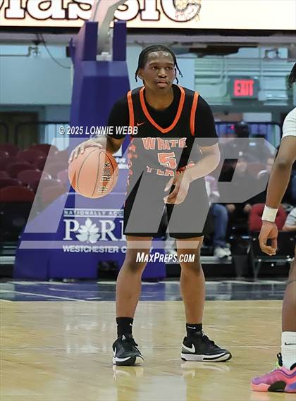 Thumbnail 1 in White Plains vs New Rochelle (Slam Dunk Showcase) photogallery.