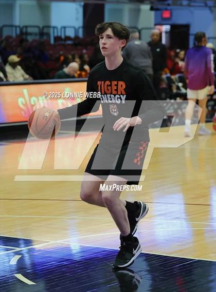Thumbnail 3 in White Plains vs New Rochelle (Slam Dunk Showcase) photogallery.