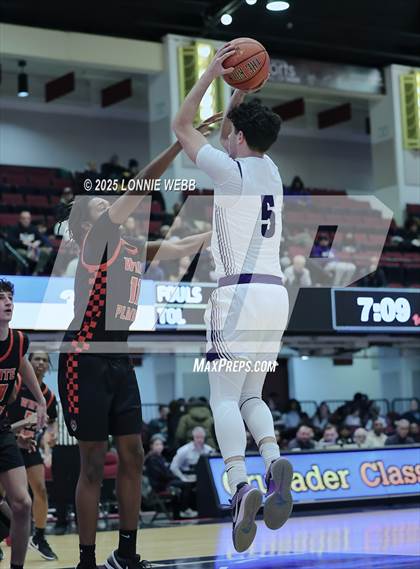 Thumbnail 1 in White Plains vs New Rochelle (Slam Dunk Showcase) photogallery.