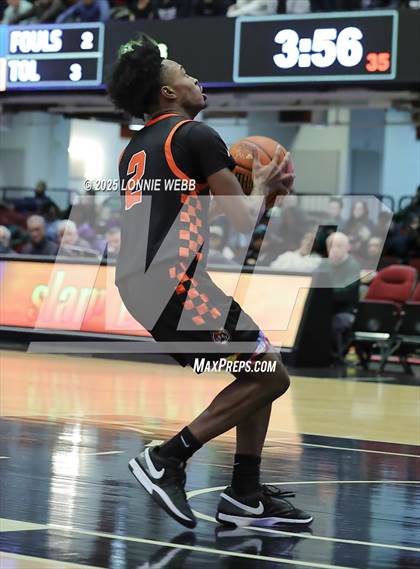 Thumbnail 1 in White Plains vs New Rochelle (Slam Dunk Showcase) photogallery.