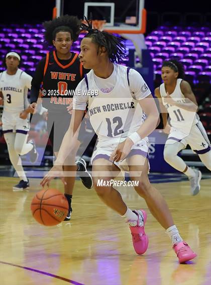Thumbnail 3 in White Plains vs New Rochelle (Slam Dunk Showcase) photogallery.