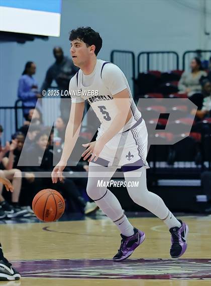 Thumbnail 3 in White Plains vs New Rochelle (Slam Dunk Showcase) photogallery.