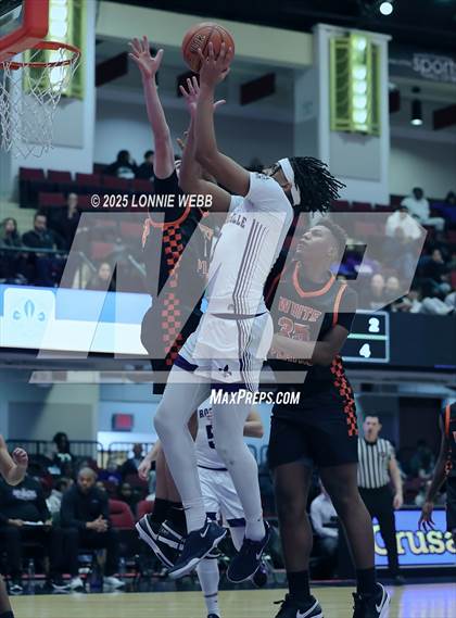 Thumbnail 2 in White Plains vs New Rochelle (Slam Dunk Showcase) photogallery.