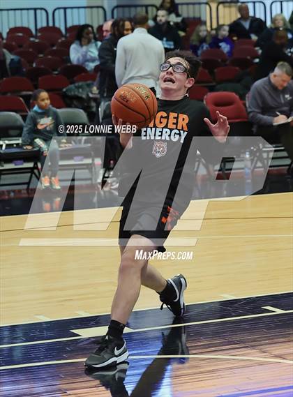 Thumbnail 3 in White Plains vs New Rochelle (Slam Dunk Showcase) photogallery.