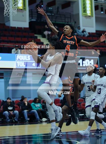 Thumbnail 1 in White Plains vs New Rochelle (Slam Dunk Showcase) photogallery.