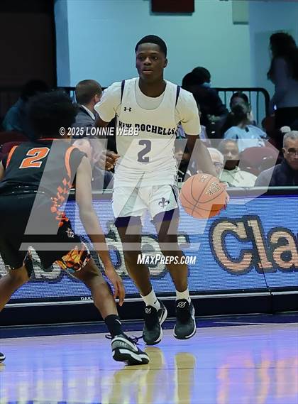 Thumbnail 2 in White Plains vs New Rochelle (Slam Dunk Showcase) photogallery.