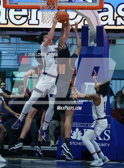 Thumbnail 3 in White Plains vs New Rochelle (Slam Dunk Showcase) photogallery.