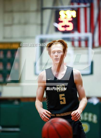 Thumbnail 1 in Rio Americano vs Golden Sierra (Kendall Arnett Tournament) photogallery.
