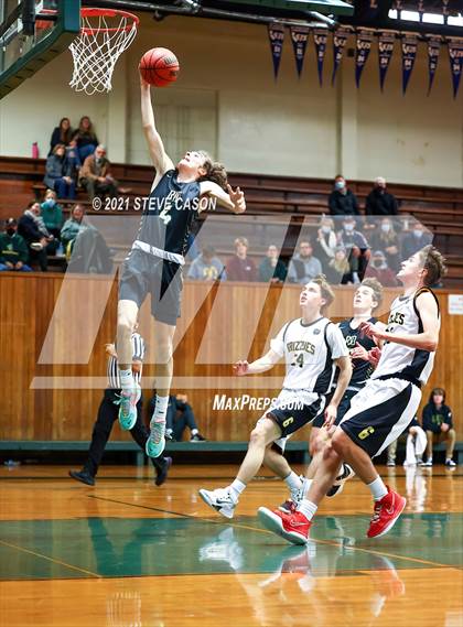 Thumbnail 3 in Rio Americano vs Golden Sierra (Kendall Arnett Tournament) photogallery.