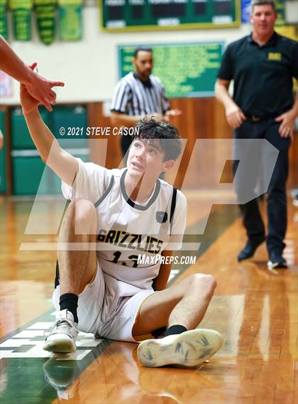 Thumbnail 1 in Rio Americano vs Golden Sierra (Kendall Arnett Tournament) photogallery.