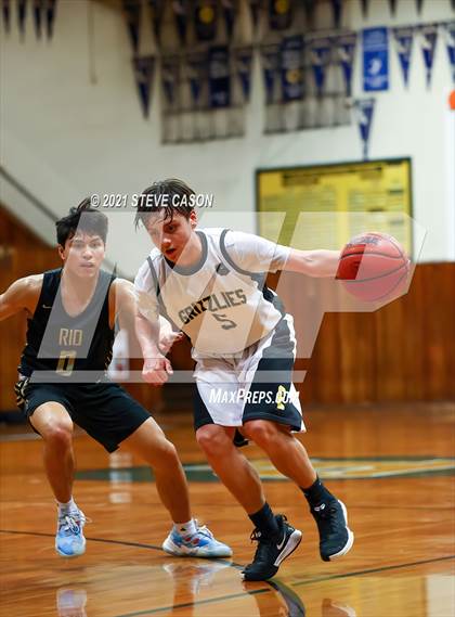Thumbnail 3 in Rio Americano vs Golden Sierra (Kendall Arnett Tournament) photogallery.