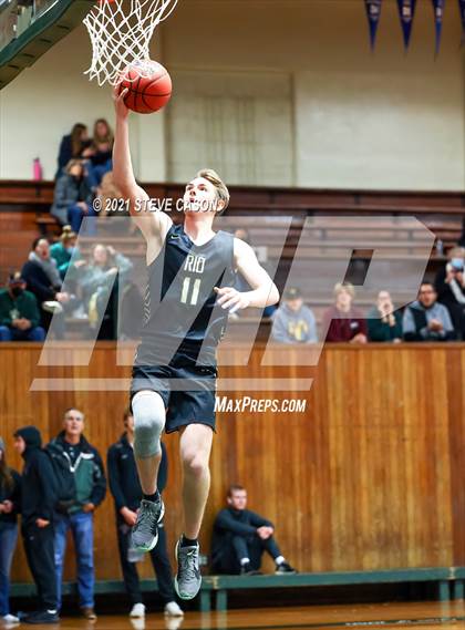 Thumbnail 3 in Rio Americano vs Golden Sierra (Kendall Arnett Tournament) photogallery.