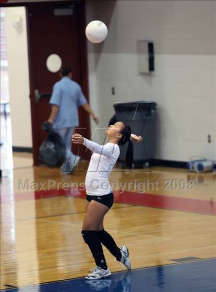Thumbnail 3 in Dobie vs Baytown Lee (Nike Volleyball Classic) photogallery.
