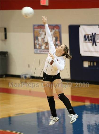 Thumbnail 3 in Dobie vs Baytown Lee (Nike Volleyball Classic) photogallery.
