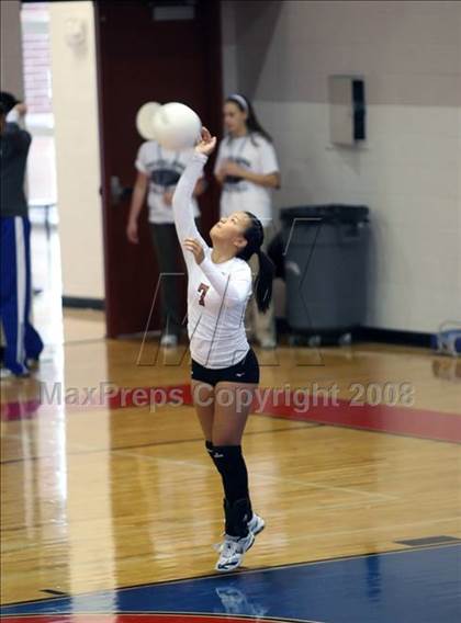Thumbnail 2 in Dobie vs Baytown Lee (Nike Volleyball Classic) photogallery.