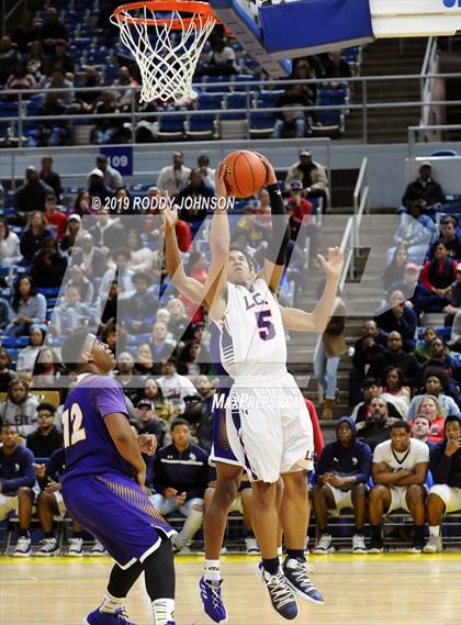 Thumbnail 1 in Opelousas Catholic @ Lafayette Christian Academy (LHSAA 1A Division IV Semifinal) photogallery.