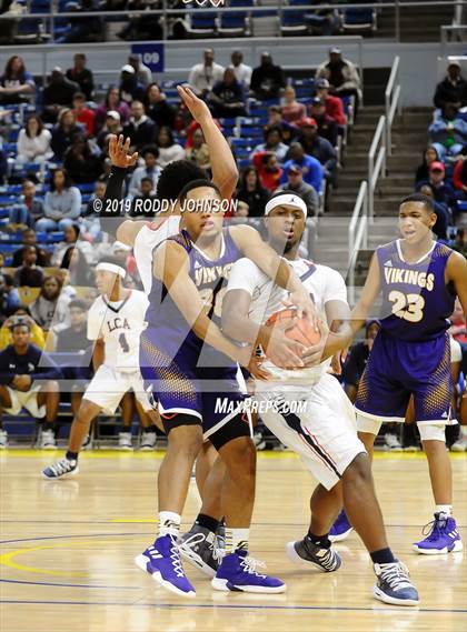 Thumbnail 2 in Opelousas Catholic @ Lafayette Christian Academy (LHSAA 1A Division IV Semifinal) photogallery.