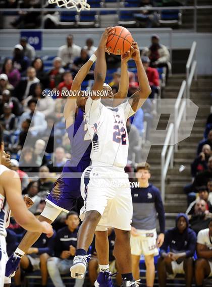 Thumbnail 1 in Opelousas Catholic @ Lafayette Christian Academy (LHSAA 1A Division IV Semifinal) photogallery.